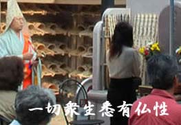 �Q�q�E����